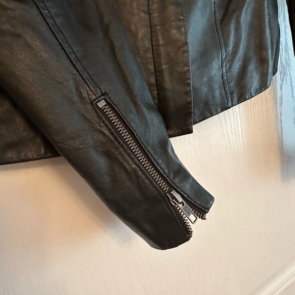 Cassis black leather jacket - Picture 5 of 8